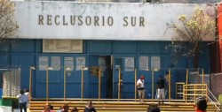 Hallan a reo escondido en el Reclusorio Sur de la Ciudad de México