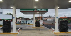Clausuran tres gasolineras, presuntamente de "El Cachetes"