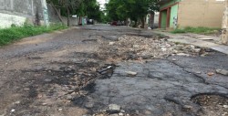 En pésimas condiciones se encuentra la calle Cerrada Malinche