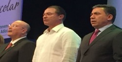 Ruben Rocha Moya se mantiene como coordinador de asesores
