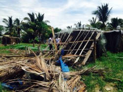 Desalojan a familias de una invasión en la Isla de la Piedra