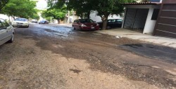 Se registra fuga de agua en Lomas del Sol Duplex