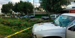 Pobladores apedrean a elementos del Ejército en Puebla
