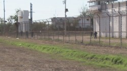 PGR vincula a proceso a 7 custodios por evasión de reos