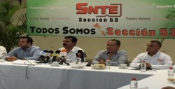 Suspenden labores trabajadores de COBAES, por adeudo de 35 mdp