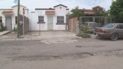 Piden reencarpetado en calles en Prados del Sol