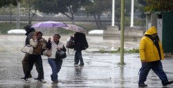 Frente frío 3 y canal de baja presión seguirán provocando lluvias