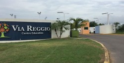 Se introduce camioneta con combustible presuntamente robado a Colegio