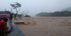 Suman 3 muertos por tormenta tropical "Ramón"