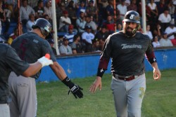 Tomateros derrota 10-9 a Charros en juego de pretemporada