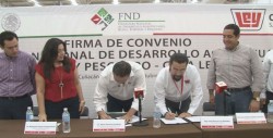 Firman Convenio Casa Ley y FND