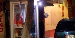 Localizan muerto a un hombre frente a altar de la Santa Muerte