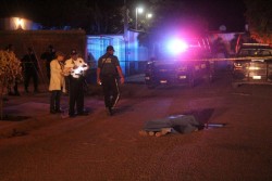 Atropellan a dos en Navolato, uno muere