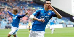 Hirving "chuky" Lozano marca doblete con el PSV