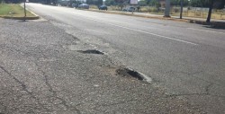 Bache poco visible por Enrique Cabrera en cruce de la México 15