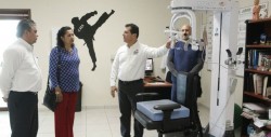 Revisan espacios de atención a personas con discapacidad