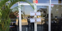 Clausurado bar Reyes
