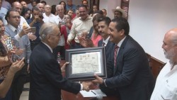 Entregan galardón "Ciudadano distinguido de Culiacán" a Leopoldo Rodriguez Arvizu