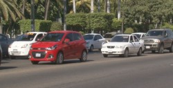 Diputados tienen la propuesta de incremento a refrendos vehiculares: QOC