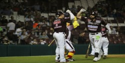 Tomateros gana el primero 7-5 a Yaquis