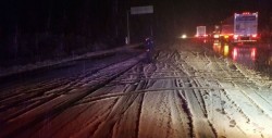 Cierran carreteras del norte del país por nevadas
