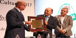Francisco Padilla Beltrán recibe el PECDAS