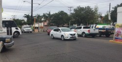 Otra vez fuera de servicio, semáforo por Ciudades Hermanas y Aldama