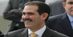Juez otorga auto de libertad a Guillermo Padrés por lavado de dinero