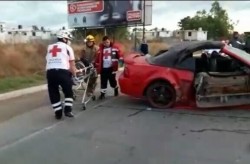Choque en El Tres Ríos deja dos heridos