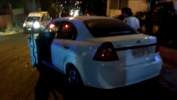 Pareja resulta lesionada en choque