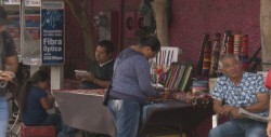 No dejan instalar a vendedores locales y si a golondrinos
